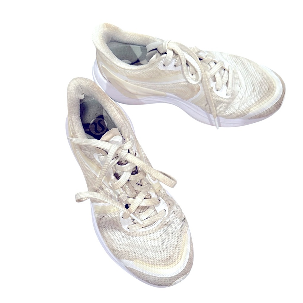 LULULEMON BLISSFEEL RUN2 WOMENS WHITE YELLOW SNEAKERS SIZE 9